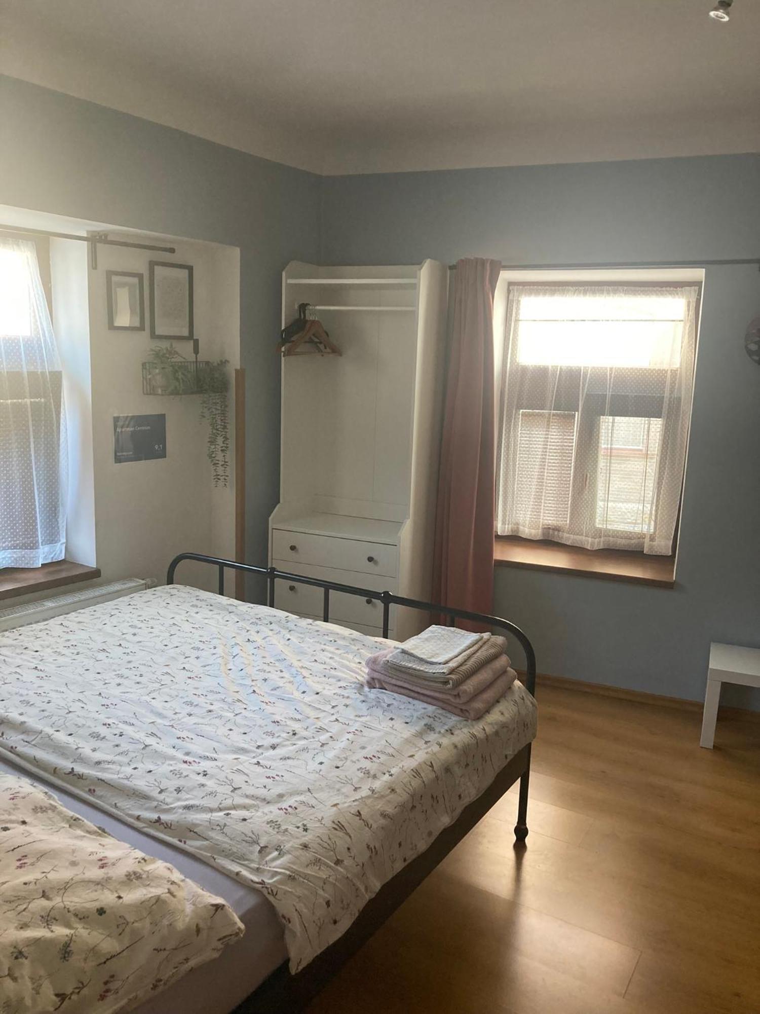 Apartman Centrum Йичин Экстерьер фото